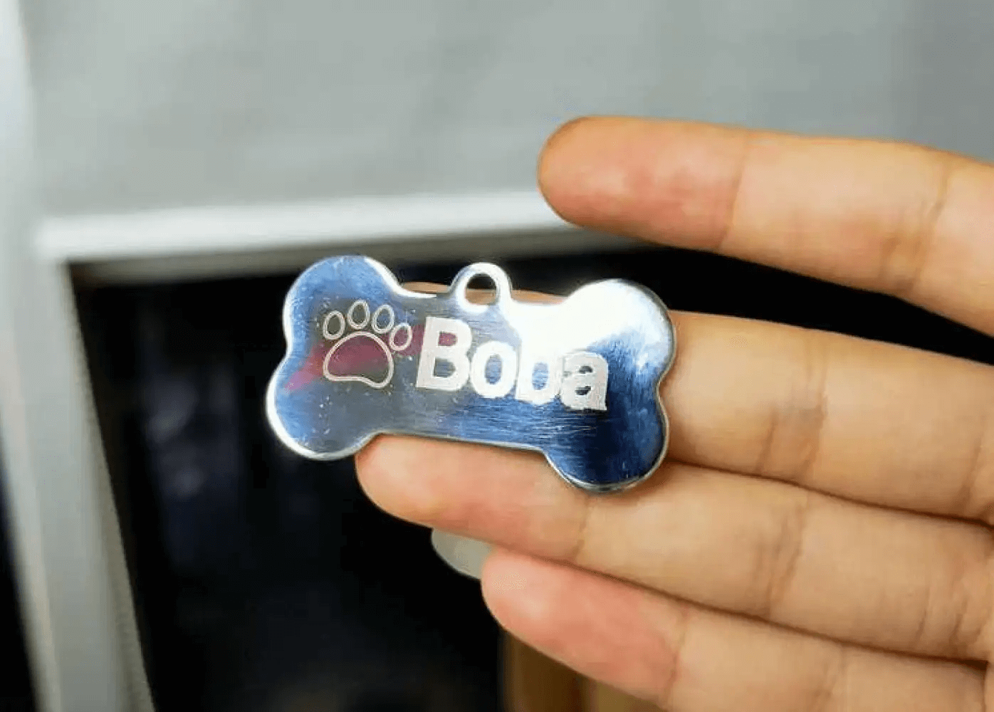 Acessório de Pet - pingente com nome - blog xtool brasil - ideias lucrativas de negócios DIY