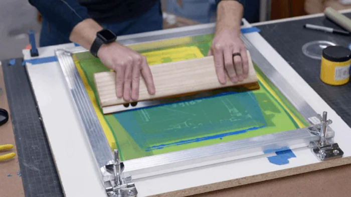 O processo de serigrafia passo a passo